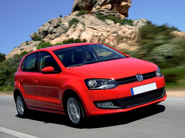 VOLKSWAGEN Polo 5ª serie Polo 1.6 TDI 90CV DPF 5 porte Comfortline