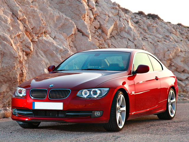 BMW Serie 3       (E92) 330d cat Coupé Attiva