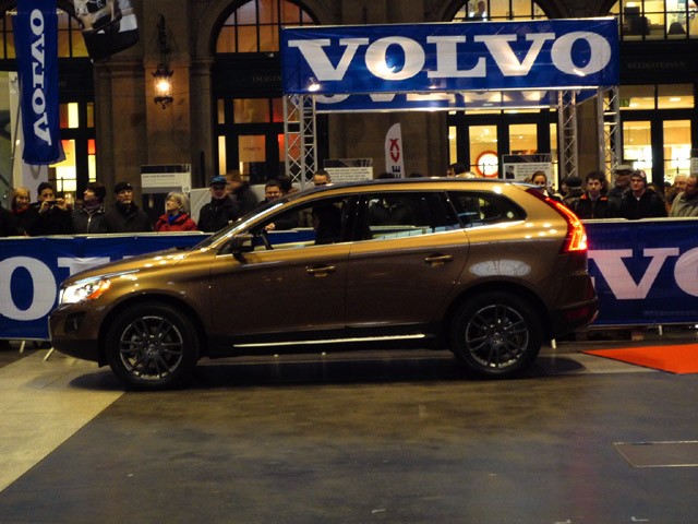VOLVO XC60 (2008--->) XC60 D5 AWD Geartronic Summum