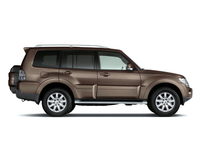 MITSUBISHI Pajero ('06--->) Pajero 3.2 DI-D 16V aut. 3p. Instyle DPF