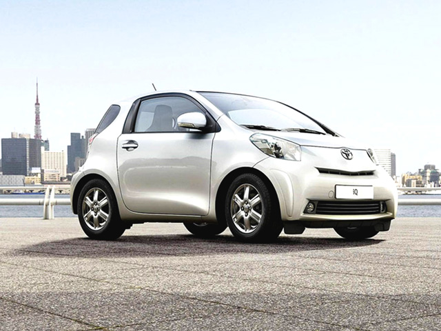 TOYOTA iQ iQ 1.0 CVT Lounge TOYOTA iQ iQ 1.0 CVT Lounge