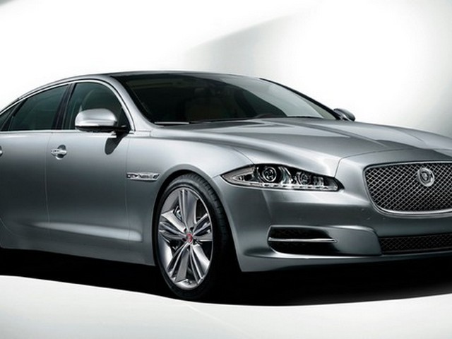 JAGUAR XJ (X351) XJ 3.0 V6 S/C AWD Portfolio JAGUAR XJ (X351) XJ 3.0 V6 S/C AWD Portfolio