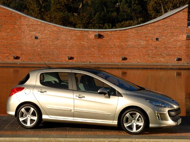 PEUGEOT 308 1ª serie 308 1.6 8V e-HDi 112CV Stop&Start 5p. Business PEUGEOT 308 1ª serie 308 1.6 8V e-HDi 112CV Stop&Start 5p. Business