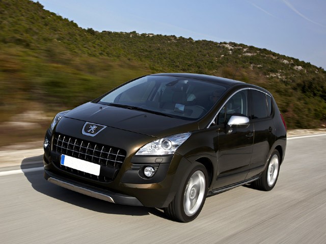 PEUGEOT 3008 3008 1.6 e-HDi 115CV cambio robotizzato Stop&Start Allure PEUGEOT 3008 3008 1.6 e-HDi 115CV cambio robotizzato Stop&Start Allure