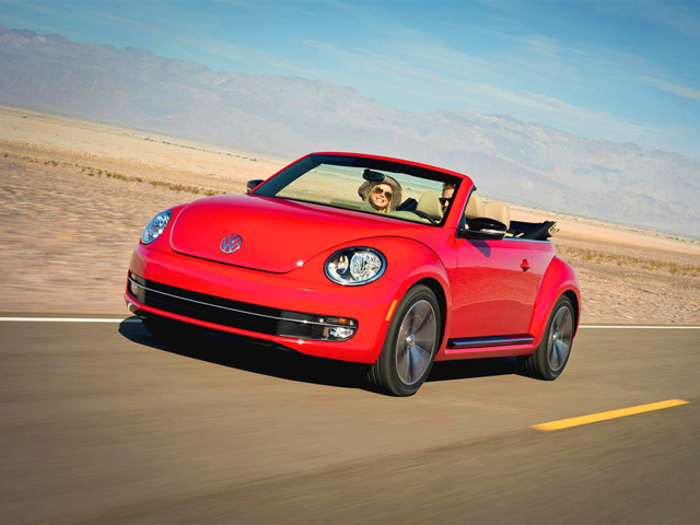 VOLKSWAGEN Maggiolino Maggiolino Cabrio 2.0 TSI DSG Sport VOLKSWAGEN Maggiolino Maggiolino Cabrio 2.0 TSI DSG Sport