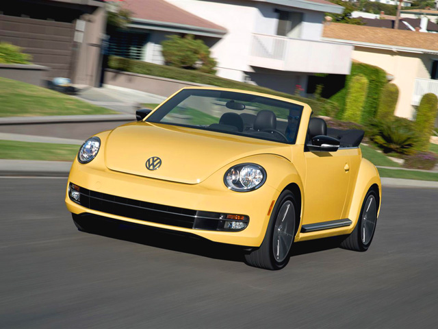 VOLKSWAGEN Maggiolino Maggiolino Cabrio 1.6 TDI Design VOLKSWAGEN Maggiolino Maggiolino Cabrio 1.6 TDI Design
