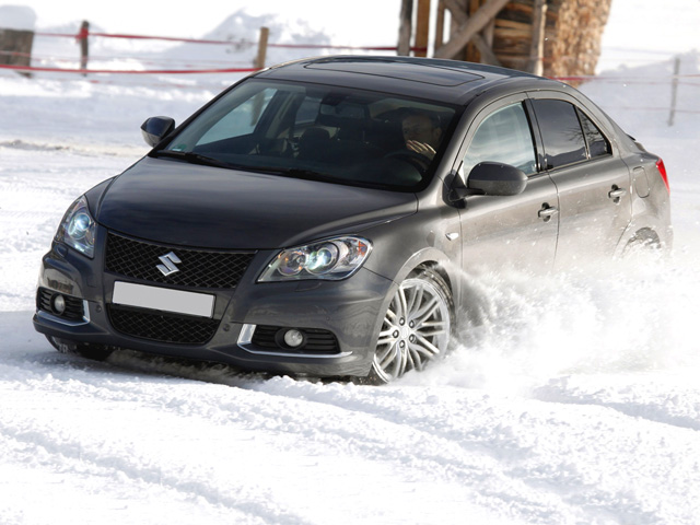 SUZUKI Kizashi Kizashi 2.4 CVT 4WD Sport SUZUKI Kizashi Kizashi 2.4 CVT 4WD Sport