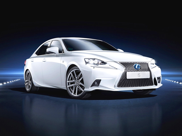 Lexus IS 300h (2013)