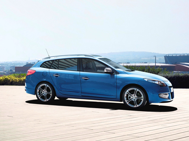 RENAULT Mégane 3ª serie Mégane 1.5 dCi 110CV EDC SporTour Serie Limitata GT Style RENAULT Mégane 3ª serie Mégane 1.5 dCi 110CV EDC SporTour Serie Limitata GT Style