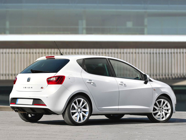 SEAT Ibiza 4ª serie Ibiza 1.6 TDI 105 CV CR 5 porte FR SEAT Ibiza 4ª serie Ibiza 1.6 TDI 105 CV CR 5 porte FR