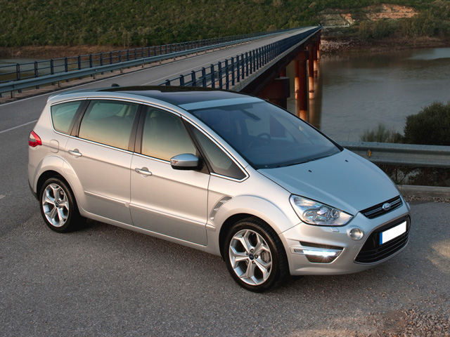 FORD S-Max S-Max 2.0 TDCi 140 CV Powershift New Titanium FORD S-Max S-Max 2.0 TDCi 140 CV Powershift New Titanium