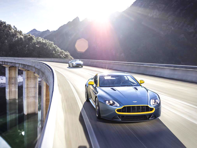 ASTON MARTIN V8 Vantage V8 Vantage N430 Coupé Sportshift ASTON MARTIN V8 Vantage V8 Vantage N430 Coupé Sportshift