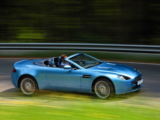 ASTON MARTIN V8 Vantage V8 Vantage Roadster ASTON MARTIN V8 Vantage V8 Vantage Roadster