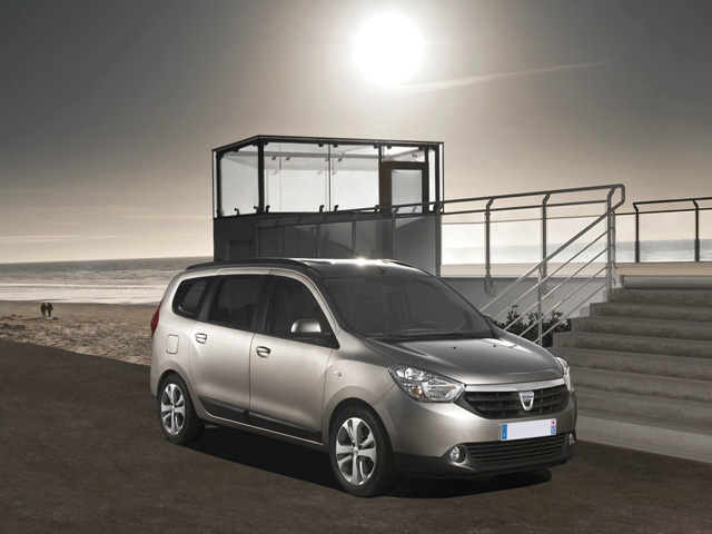 DACIA Lodgy 1.2 TCe 115CV 5 posti Prestige DACIA Lodgy 1.2 TCe 115CV 5 posti Prestige