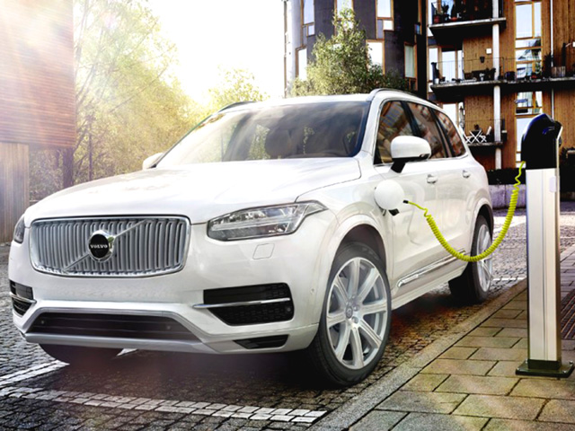 VOLVO XC90 (2014--->) XC90 T8 Twin Engine AWD Geartronic 7 posti R-design VOLVO XC90 (2014--->) XC90 T8 Twin Engine AWD Geartronic 7 posti R-design