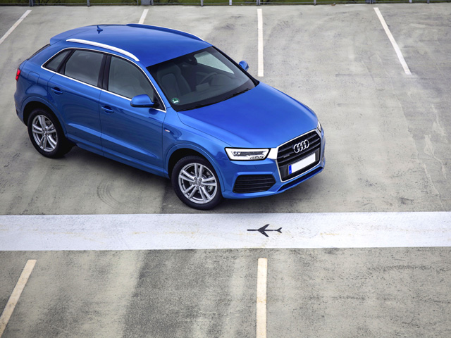 AUDI Q3 Q3 1.4 TFSI COD S tronic AUDI Q3 Q3 1.4 TFSI COD S tronic