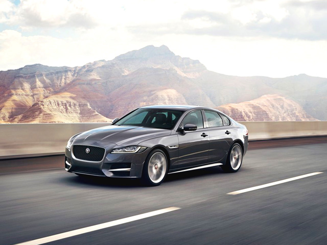JAGUAR XF 2ª serie (X260) XF 2.0d E-Performance R-Sport Automatico JAGUAR XF 2ª serie (X260) XF 2.0d E-Performance R-Sport Automatico