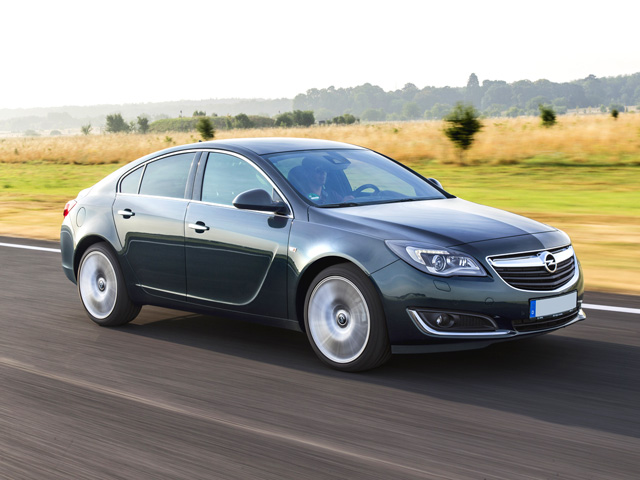 OPEL Insignia 1.6 CDTI 136CV 5 porte aut. Cosmo OPEL Insignia 1.6 CDTI 136CV 5 porte aut. Cosmo