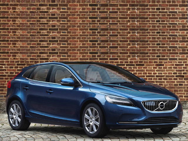 VOLVO V40 V40 T5 Geartronic Inscription VOLVO V40 V40 T5 Geartronic Inscription